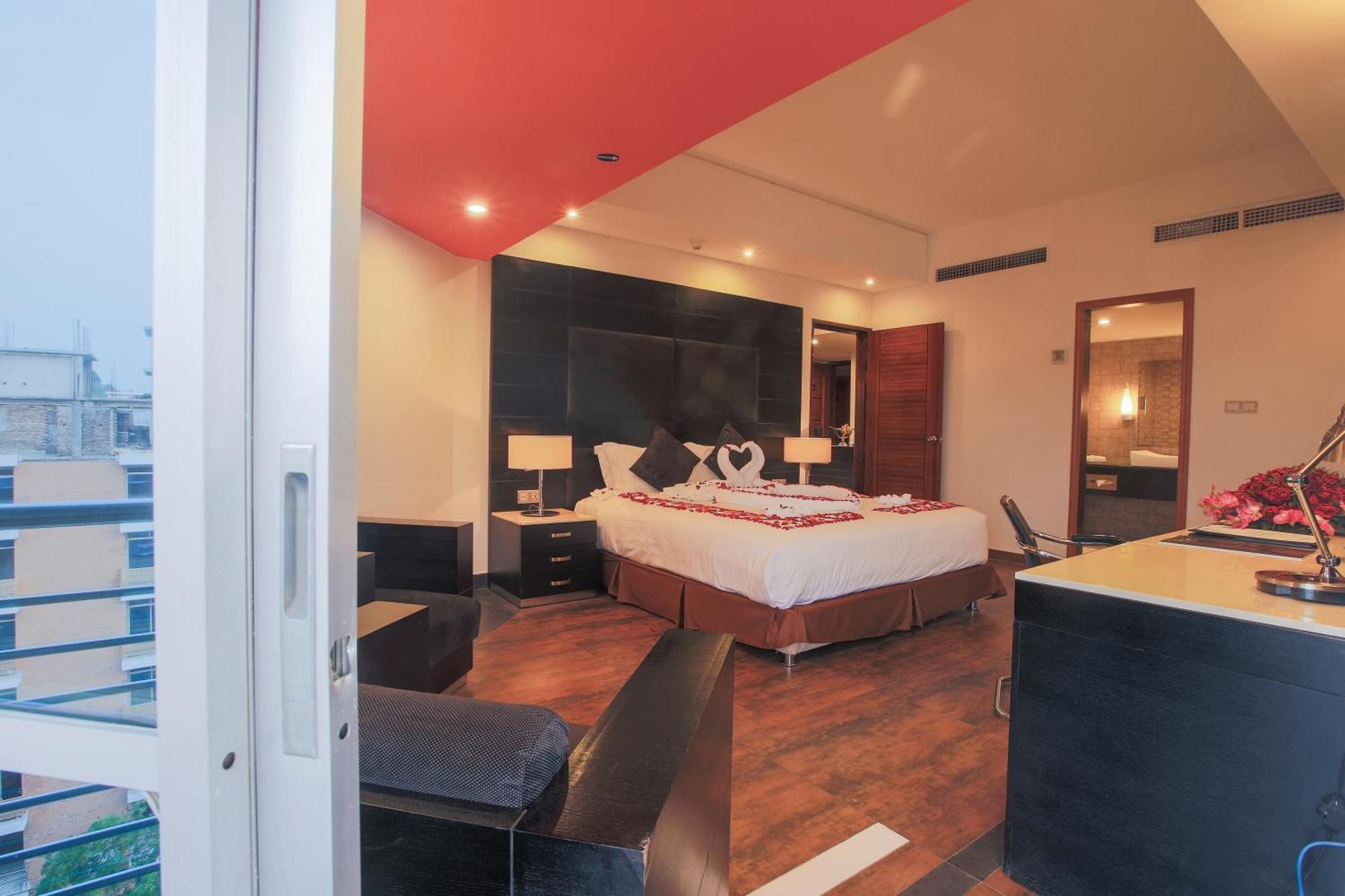Long Beach Hotel Cox's Bazar Bagian luar foto
