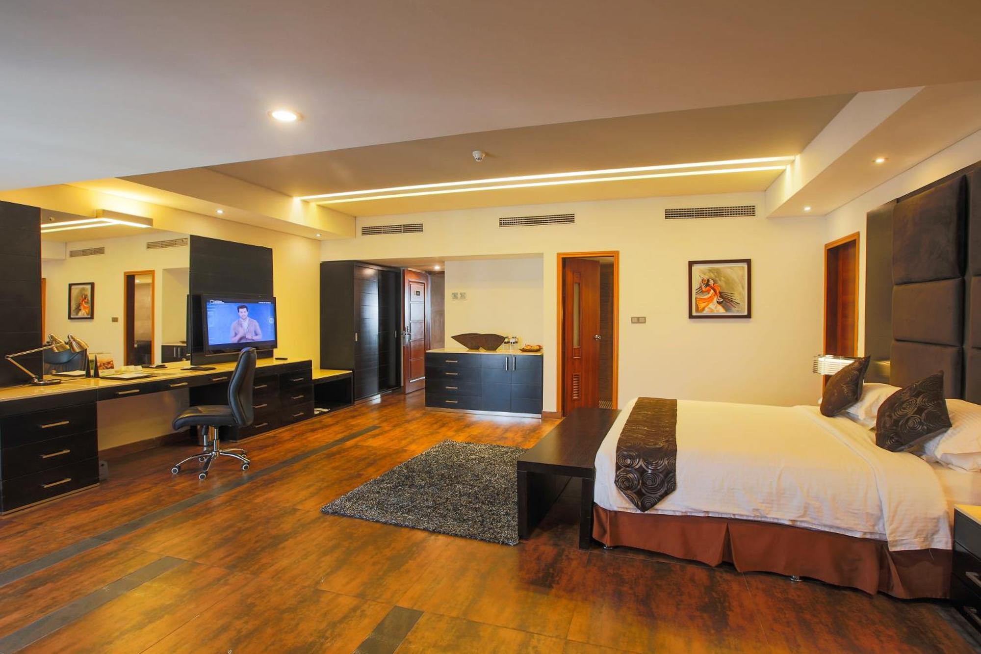 Long Beach Hotel Cox's Bazar Bagian luar foto