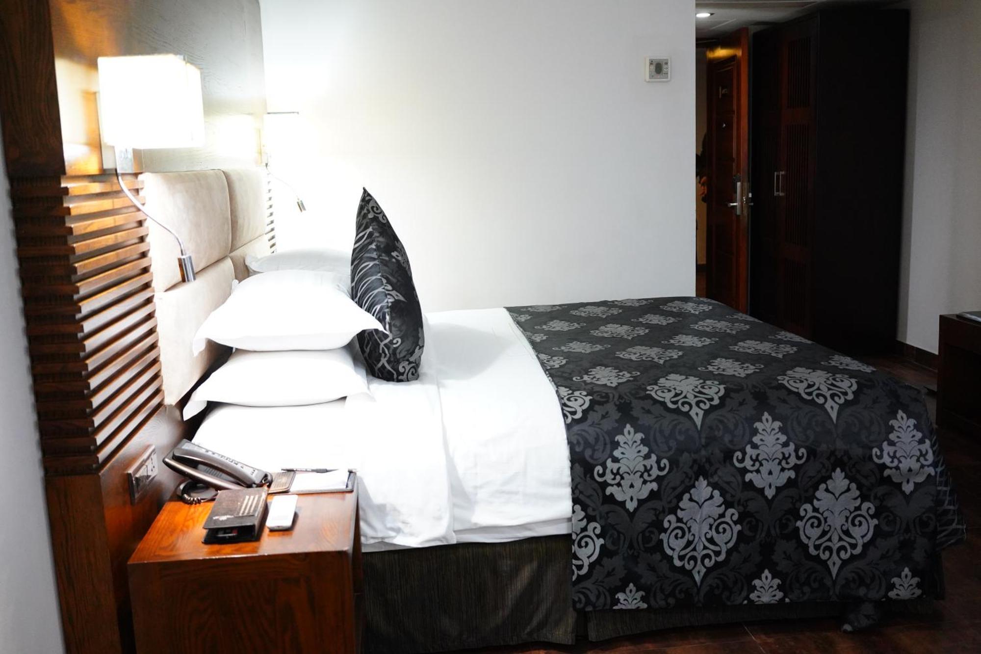 Long Beach Hotel Cox's Bazar Bagian luar foto