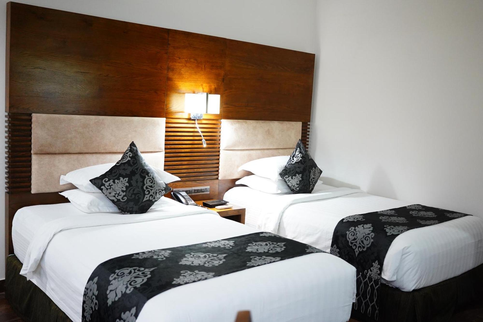 Long Beach Hotel Cox's Bazar Bagian luar foto