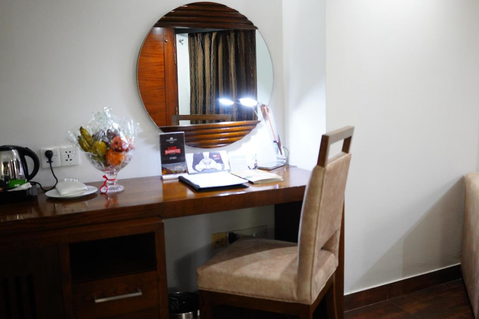 Long Beach Hotel Cox's Bazar Bagian luar foto